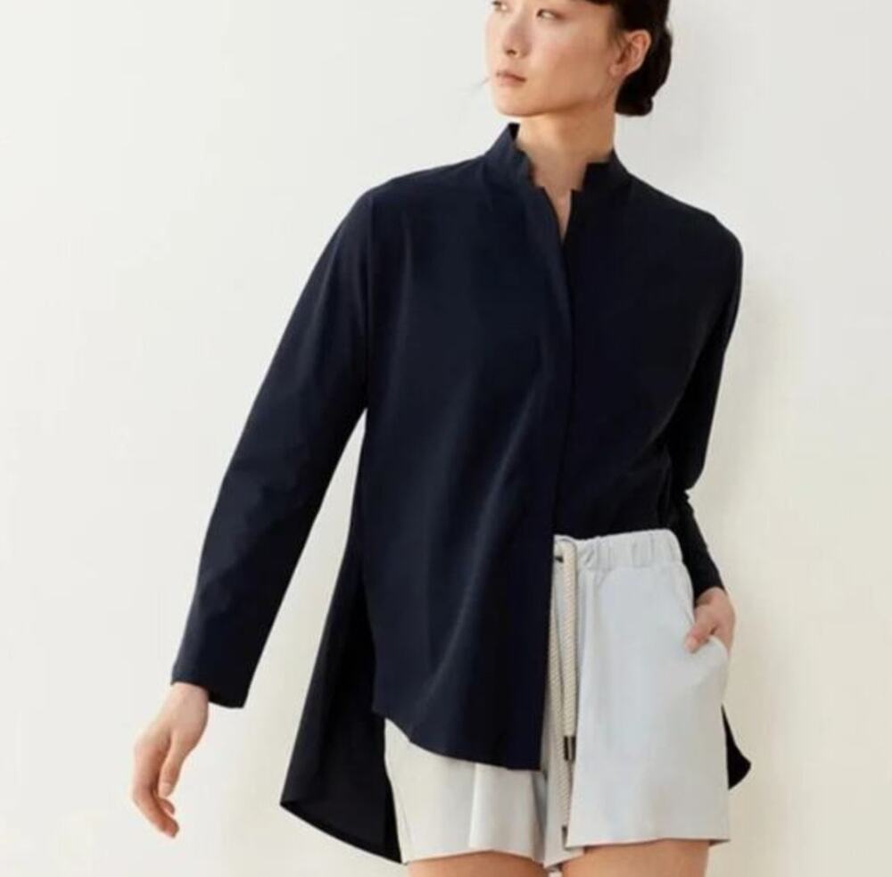 ADAY Something Borrowed Shirt High Low Black Small Lightweight Performance